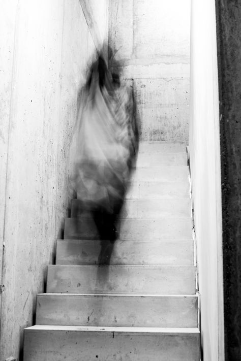 Francesca Woodman, Foto Top, Foto Art, Dark Photography, Chiaroscuro, Artistic Photography, White Photography, Black And White Photography, Dark Art