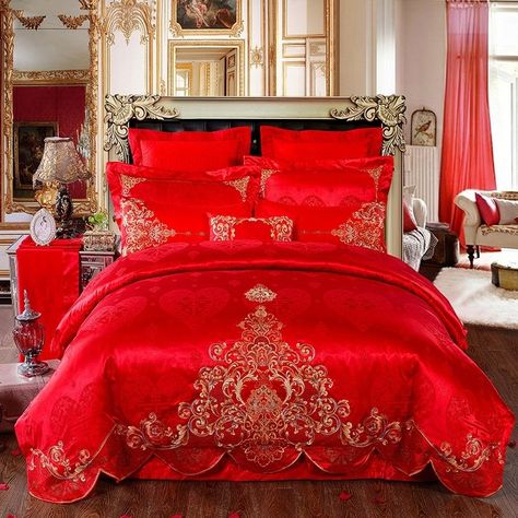 Luxurious Red and Royal Gold Victorian Gothic Pattern Western Style Egyptian Cotton Full, Queen Size #Bedding #Bedspread #Bedroom Sets Red Bedding Sets, Luxury Bedding Master, Satin Bed, Bed Cover Design, Designer Bed Sheets, Embroidered Bedding, Affordable Bedding, Bed Linen Design, Satin Bedding