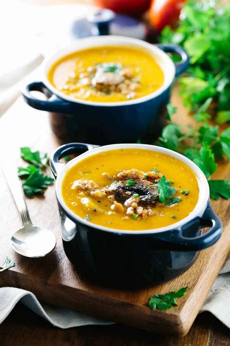 Rustic Italian Butternut Squash Soup - Hearty and delicious Tuscan-inspired recipe with savory sausage and mushrooms. A wonderful fall and winter meal to warm your soul. #butternutsquashsoup #soup #italian Sausage And Mushrooms, Simple Soups, Rustic Cooking, Soup Hearty, Rustic Food, Chicken And Butternut Squash, Butternut Squash Recipes Soup, Italian Sausage Recipes, Squash Soup Recipe