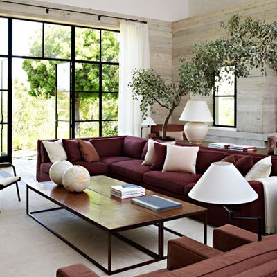 Decorating a neutral living room, with a maroon couch Burgundy Sofa Living Room, Burgundy Couch Living Room, Burgundy Couch, Burgundy Sofas, Burgundy Living Room, Minimalist Living Room Decor, Decorating Advice, Neutral Living Room, Living Room Remodel