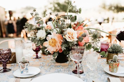 peony centerpiece Peonies Centerpiece, Filled Vases, Lakeside Wedding, Countryside Wedding, Oval Table, Deco Floral, Wedding Southern California, Wedding Tablescapes, Ranch Wedding