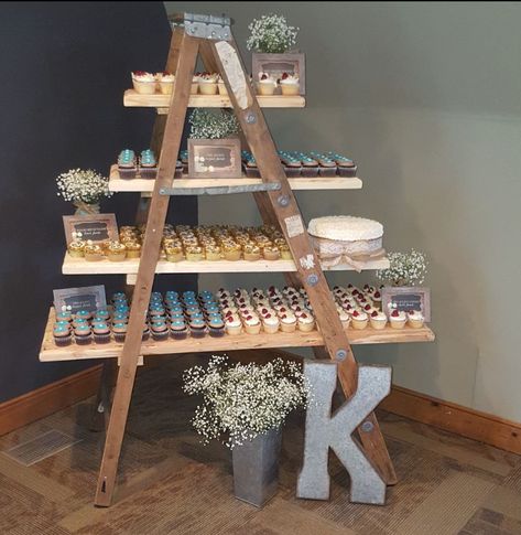 Ladder Cupcake Display, Dessert Ladder, Desert Display, Ladder Display, Graduation Party Planning, Grad Party Decorations, Harvest Party, Cupcake Display, Small Desserts