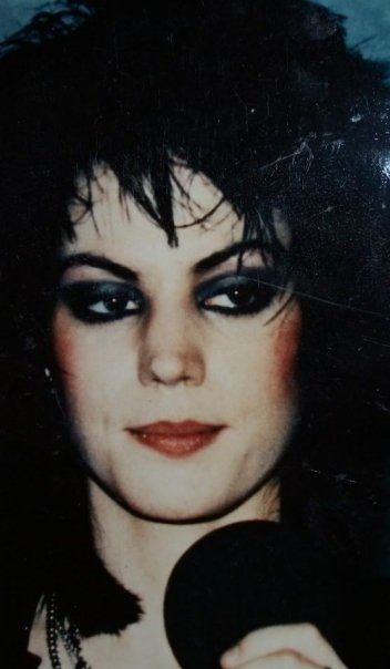 Joan Jett Joan Jett 80s, 80s Rocker Makeup, 80s Rock Makeup, Rock And Roll Makeup, Rock Star Makeup, Rocker Makeup, Glam Rock Makeup, Rock Makeup, 80s Rocker