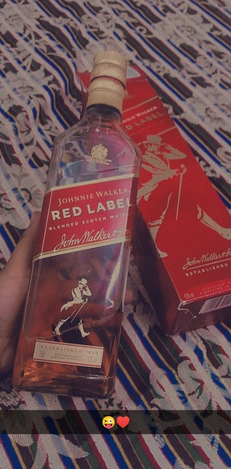 Red Label Whiskey Snapchat, Red Label Snap, Red Label Whiskey, Johnnie Walker Red Label, Photos For Profile Picture, Snap Food, Red Label, Lionel Messi, Profile Picture