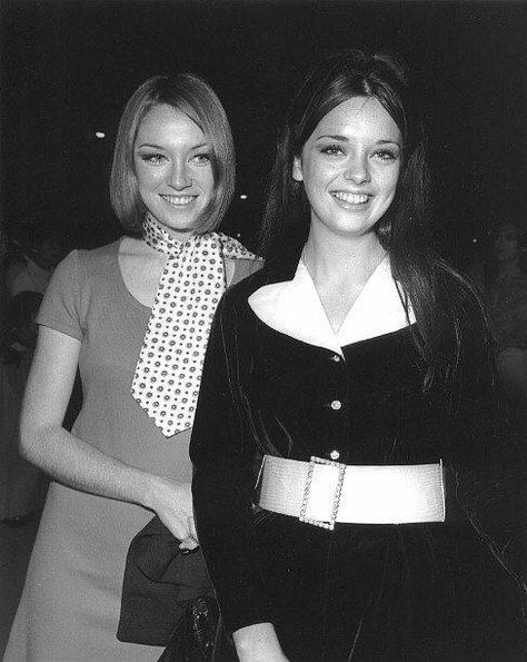 Veronica & Angela Cartwright Veronica Cartwright, Penny Robinson, Angela Cartwright, Space Tv Shows, 1960s Tv Shows, Space Girls, Irwin Allen, Space Tv, Vintage Stars