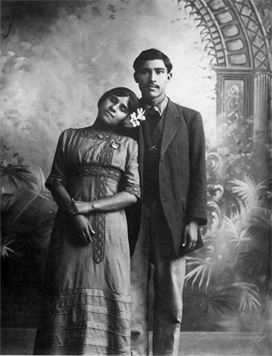 All About Photo | Manuel Álvarez Bravo - Photographer Mexican Revolution, Mexico History, Mexican Heritage, Photographic Artist, Post Mortem, After Life, Foto Art, Mexican Culture, Vintage Mexican