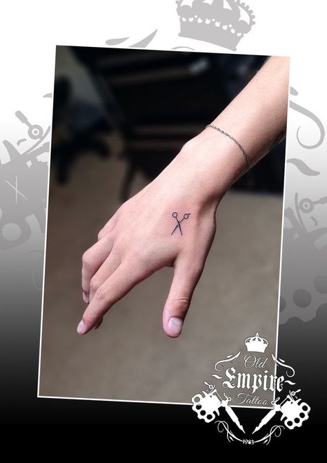 Mini Scissors Tattoo, Tiny Shears Tattoo, Scissor Tattoo On Hand, Scissors Tattoo Finger, Fine Line Hairstylist Tattoo, Simple Scissor Tattoo, Small Shears Tattoo, Hairdressers Tattoo Ideas, Hairstylist Hand Tattoos