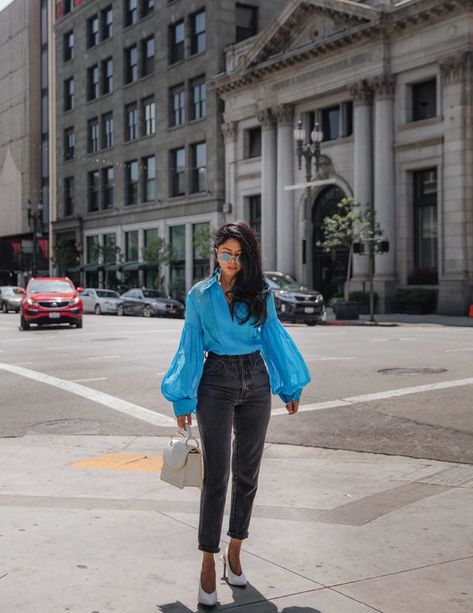 STATEMENT TOP Blue Top Outfit, Sheryl Luke, Walk In Wonderland, Top And Jeans, Blue Balloon, Romantic Blouses, Stylish Summer Outfits, Balloon Sleeve Top, Style Muse