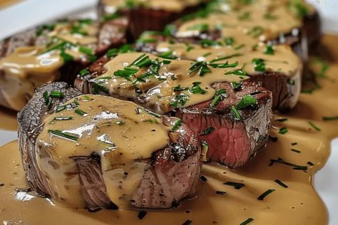 Steak with Garlic Cream Sauce - cookefast.com Steak Cream Sauce, Steak Doneness, Filet Mignon Steak, Beef Steak Recipes, Mushroom Cream Sauces, Garlic Cream Sauce, Steamed Asparagus, Beet Recipes, Beef Sirloin