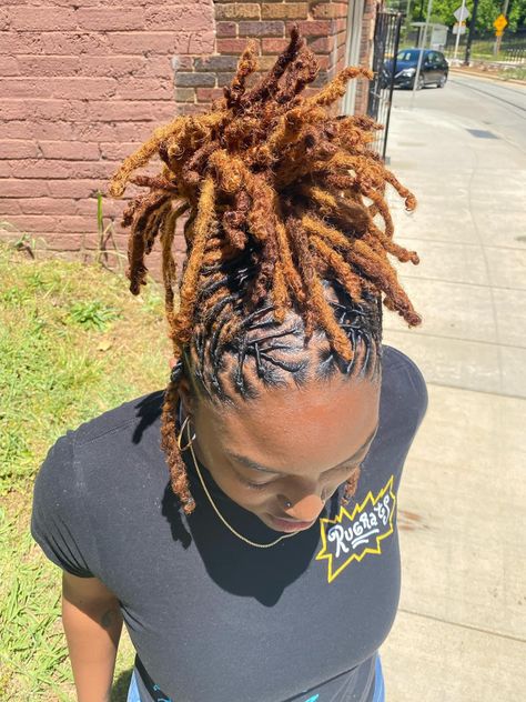 Loc Styles For Short Starter Locs, Locs Hairstyles For Women Retwist, Pineapple Style On Locs, Women Loc Styles Hairstyles Updo, Dreads Styles For Women Ponytail, Loc Retwist Styles For Women Updo, Cute Loc Styles For Women Long, Retwist Locs Style Short Women, Locs Hairstyles For Women Short Updo