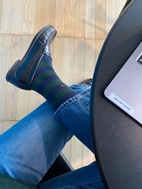 Credits: Caterina Sosso Gh Bass Loafers, Gh Bass Weejuns, Bass Loafers, Bass Weejuns, Black Loafers, Striped Socks, Winter Style, Bass, Winter Fashion