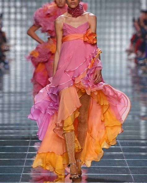 00s Mode, Runway Fashion Couture, Chiffon Cocktail Dress, Cat Walk, Mode Inspo, Pastel Goth, Mode Inspiration, Looks Vintage, Fancy Dresses