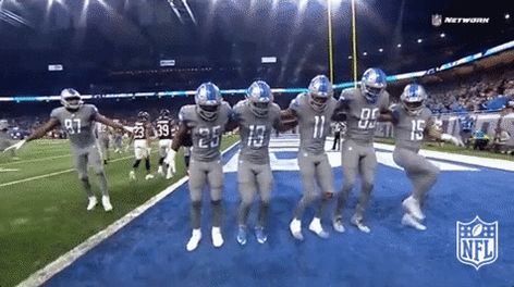 New Picture GIF dance dancing football nfl excited team... Detroit Lions Funny, Nfl Gifs, Detroit Lions Wallpaper, Bubble Pictures, Detroit Lions Football, Lions Football, American Football Team, Lion Dance, Dancing Gif