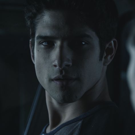 Scott Mccall Icons, Scott Mccall Aesthetic, Teen Wolf Season 3, True Alpha, Scott And Stiles, Werewolf Aesthetic, Teen Wolf Scott, Teen Wolf Seasons, Tyler Posey