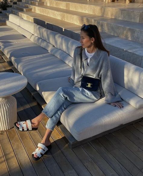 Felicia Akerstrom (@fakerstrom) op Instagram Sandals Outfit Summer, Japan Outfit, Model Street Style, Sandals Outfit, Aesthetic Fits, Classy Casual Outfits, Pinterest Outfits, Summer Fashion Outfits, Business Outfits