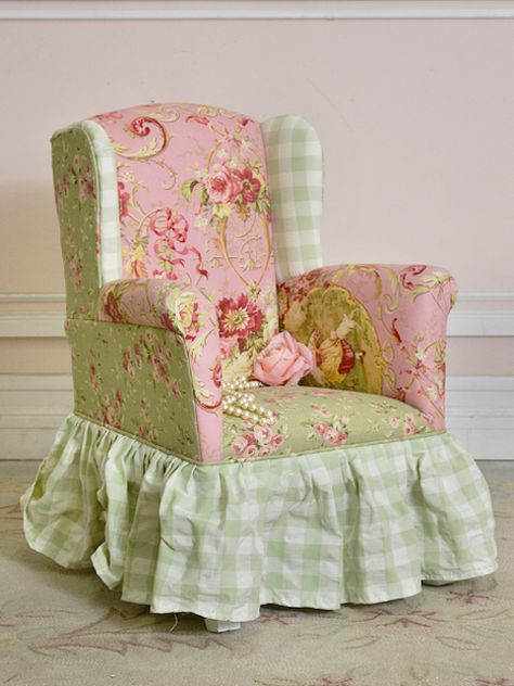 Shabby Chic Ideas, Decoration Shabby, Chic Chair, Slip Covers, Shabby Chic Interiors, Shabby Chic Bedrooms, Chic Cottage, Comfy Chairs, Shabby Cottage