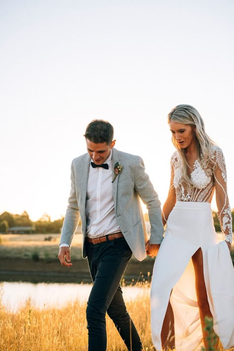 Gallery - How To Have A Festival Style Wedding Day Casual Groomsmen Attire, Casual Wedding Suit, Casual Groomsmen, Mens Casual Wedding Attire, Casual Groom Attire, Casual Groom, Summer Wedding Suits, Summer Wedding Attire, Festival Style Wedding