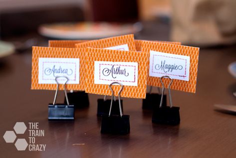 Having a casual thanksgiving this year? Try these Easy Name Place Holders by The Train to Crazy. #thanksgiving #placeholders Diy Name Tags, Place Holders, Place Settings Thanksgiving, Skip To My Lou, Banquet Decorations, Place Holder, Name Place Cards, Best Teacher Gifts, Birthday Party Tables