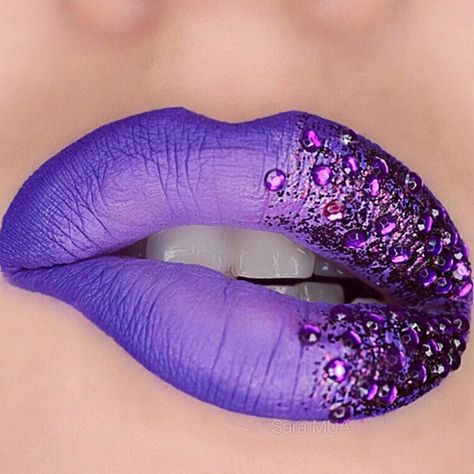 Lip Art Makeup, Lipstick Designs, Nice Lips, Purple Lips, Purple Lipstick, Lipstick Art, Lip Designs, Glitter Lips, Hot Lips