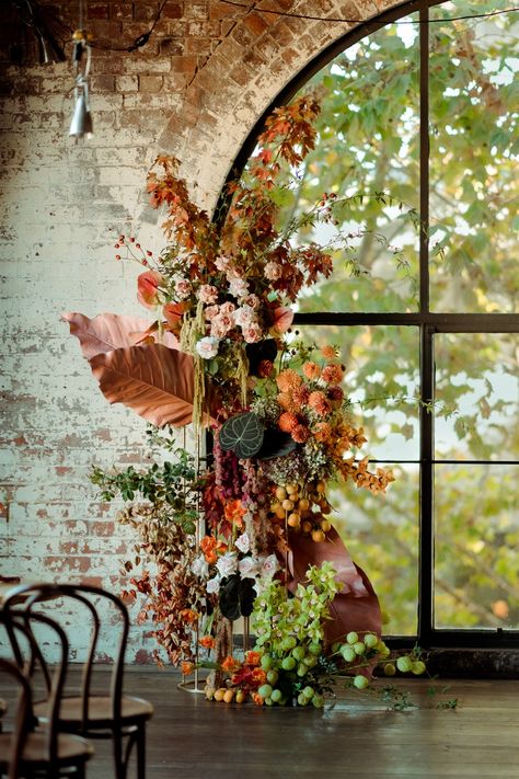 Ceremony Floral Installation, Autumn Floral Installation, Window Floral Installation, Halloween Floral Installation, Fall Wedding Floral Table Arrangements, Dahlia Installation, Panama Dining Room Wedding, Fall Floral Installation, Wedding Ceremony Outline