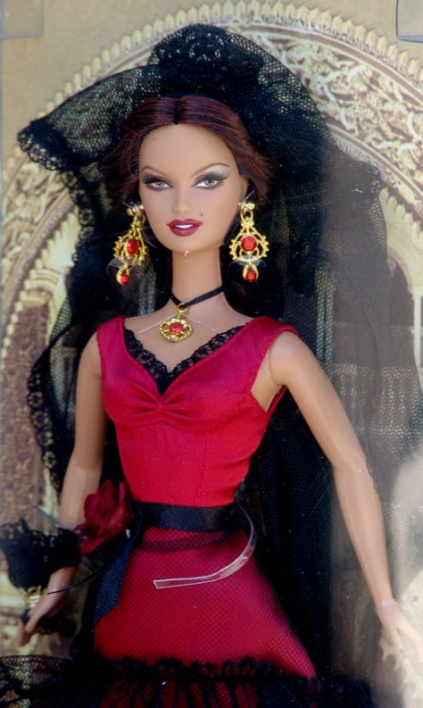 Spanish Barbie - Dolls of the world Mixed Barbie, Spanish Barbie, Collector Barbies, Barbie Dolls Of The World, Doll Therapy, Dolls Of The World, Dress Barbie Doll, Flamenco Dress, Spanish Fashion