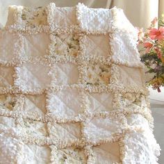 1000+ ideas about Flannel Rag Quilts on Pinterest | Quilts, Baby Rag Quilts and Rag Quilt Patterns Ragtime Quilts, Rag Quilting, Rag Quilt Patterns, Baby Rag Quilts, Rag Quilts, Quilt Modernen, Quilt Baby, Minky Baby, Rag Quilt