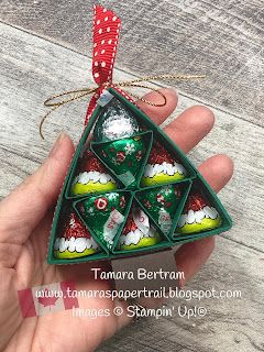 Hershey Kiss Treat Holder, Hershey Kiss Christmas Crafts, Christmas Candy Holders, Hershey Kisses Christmas Tree, Hershey Kisses Gifts, Hershey Kisses Crafts, Christmas Treats Holders, Kiss Gift, Christmas Candies