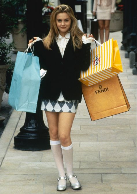 Iconic 90s Movies, Estilo Blair Waldorf, Clueless 1995, Cher Clueless, Cher Horowitz, Alicia Silverstone, Fall Semester, Clueless Outfits, 2020 Fashion Trends