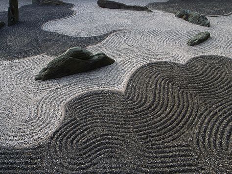 Texture Cuir, Zen Sand Garden, Japanese Rock Garden, Zen Rock Garden, Zen Garden Design, Dry Garden, Japanese Zen, Landscape Quilts, Landscape Concept