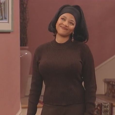 Regine Hunter Outfits, Kim Fields Living Single, Regine Hunter Living Single, Regine Hunter Fashion, Living Single Regine, Living Single Show, Living Single Outfits, Regine Hunter, Kim Fields