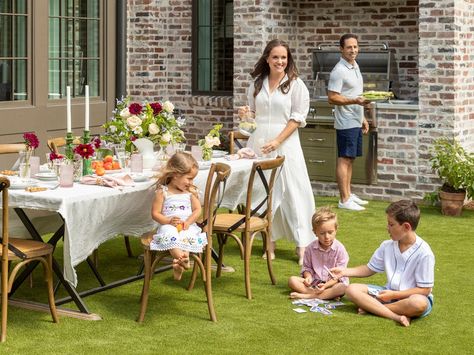 Inside Marie Flanigan’s Own “English Cottage With a Texas Twist” Malibu Mansion, Marie Flanigan, Popular Ads, Houston Heights, Soho Loft, Midcentury Home, Rooms Reveal, City House, English Cottage