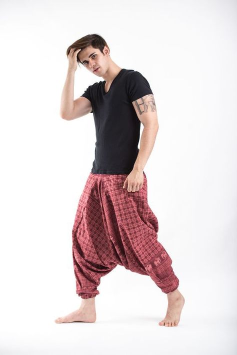 dhoti and tshirts Harem Pants Men, Elephant Pants, Ideas For Clothes, Dhoti Pants, Outfit Grid, Closet Essentials, Men Beach, Beach Pants, Clothes For Men