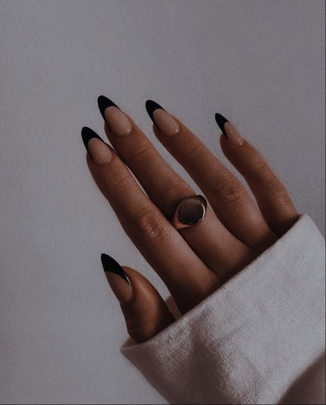 Classy Gel Nails, Black Prom Nails, Black And Nude Nails, Classy Almond Nails, Almond Gel Nails, Black Almond Nails, Black Gel Nails, Long Almond Nails, French Tip Nail Art