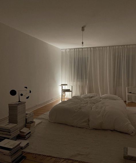 interior & architecture on Instagram: “@brendahashtag” Minimal Bedroom, Aesthetic Rooms, 2025 Vision, Apartment Inspiration, Aesthetic Bedroom, Apartment Interior, Room Aesthetic, Minimalist Bedroom, Bedroom Inspo