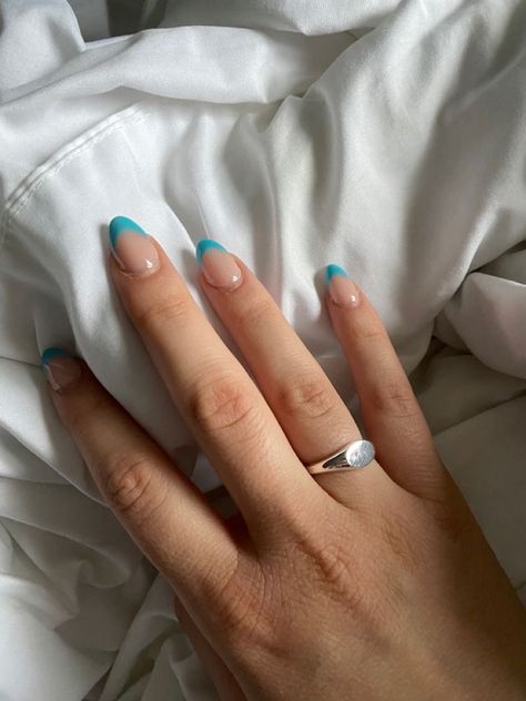 Real French Tip Nails, Pale Blue Nails French Tip, Aquamarine French Tip Nails, Tabitha Swatosh Nails, Cyan French Tip Nails, French Tips Teal, Aqua French Tips, Full Nail Color Ideas, Turquoise Tip Nails