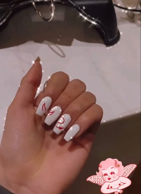 Devil Valentines Nails, Devil Nails, Random Nails, Angel Nails, Fall Gel Nails, Cute Gel Nails, Angel And Devil, Halloween 2024, Elegant Nails