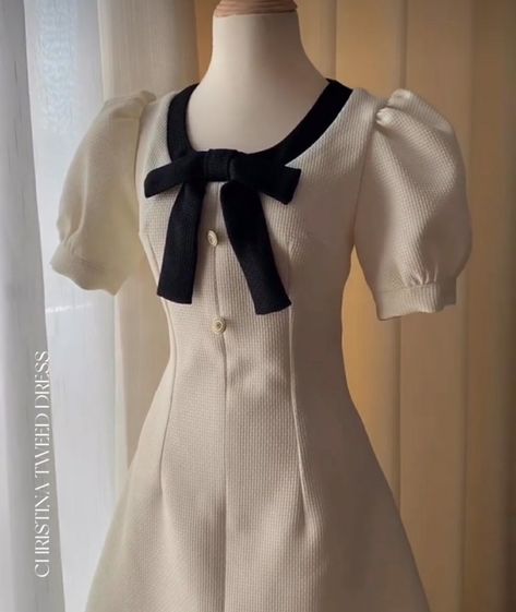 Aesthetic Sunday Dress, Sunday Dress Outfit Classy, White Midi Dress With Sleeves, Sunday Dress Top, Sunday Outfit Ideas, Sunday Dress Design, Sunday Dress Outfit, Corset Fashion Outfits