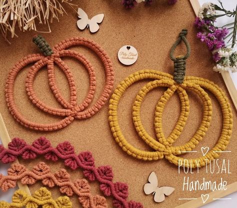 Macrame Pumpkin Wall Hanging, Macrame Fall Diy, Autumn Macrame Ideas, Fall Macrame Ideas Diy, Macrame Pumpkin Diy, Macrame Thanksgiving, Halloween Macrame Ideas, Fall Macrame Ideas, Autumn Macrame