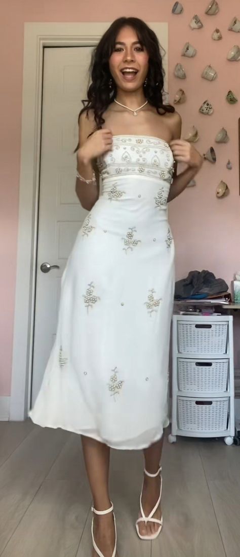 meltedlemons on tiktok Grad Dresses Midi, High School Grad Dresses, Grad Dresses High School, Graduation Dresses High School, College Graduation Dresses, Graduation Dress College, Grad Outfits, Graduation Dresses, Grad Dresses