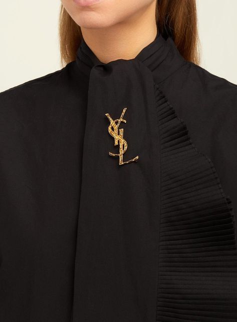 YSL crocodile-effect brooch  Saint Laurent  MATCHESFASHIONCOM Ysl Brooch, Brooch Outfit, Brooch Fashion, Fashion Forward Outfits, Elegant Feminine, Hot Jewelry, Fashion Inspiration Design, Outfits Fashion, Design Fashion