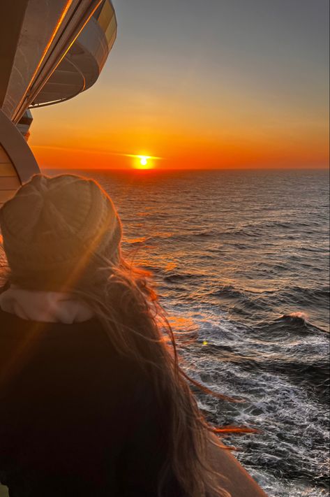 sunset, ocean sunset, beach sunset, cruise, cruise photography, iphone photography, aesthetic sunset, alaska cruise, balcony, pacific ocean, inside passage Cruise Balcony, Cruise Photography, Ocean Sunsets, Photography Iphone, Sunset Ocean, Aesthetic Sunset, Sunset Cruise, Photography Aesthetic, Alaska Cruise