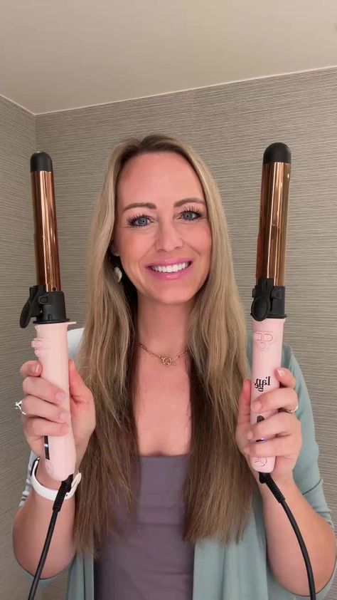 🥰 The Le Pirouette rotating curling iron from L’ange is a dream! ❤️🙌🏼❤️ http://t.langehair.com/SHDIR I’m using both the 26mm and 32mm so you can see each... | By Natural Beauty by Melissa Rae | Facebook Rotating Curling Iron, Curling Iron, Hair Dos, A Dream, Natural Beauty, Hair Styles, Hair, Beauty