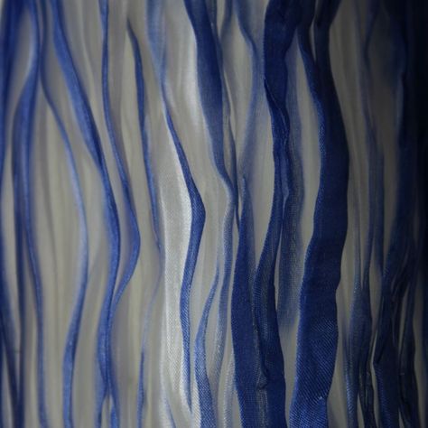 Shibori Tutorial, Shibori Textiles, Fabric Dyeing Techniques, Textile Dyeing, Shibori Fabric, Shibori Techniques, Shibori Dye, Shibori Silk, Creating Texture