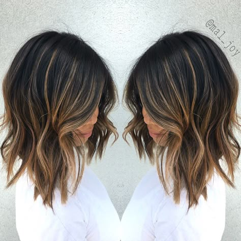 Lob haircut Brown Lob With Highlights, Messy Lob Haircut, Textured Lob Haircut Mid Length, Short Lob Haircut, Cute Lob Haircut, Brunette Lob Haircut, Bf Bday, Hair Chop, Mom Haircut