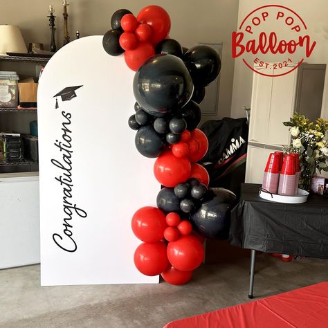 POP POP BALLOON | Fluff is what makes a balloon garland more then just a string of balloons. I have a few different fluff options I like to add into my… | Instagram Red Balloon Arch, Balloon Projects, Balloon Garland Backdrop, Rope Garland, Garland Balloon, Black N Red, Party Shots, Garland Backdrops, 5 Balloons