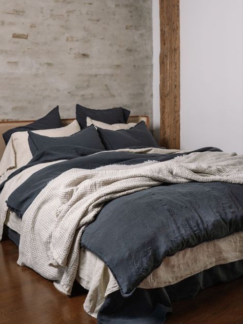 Mens Dark Bedding, Blue Gray Bedding Ideas, All Gray Bed, Charcoal Bedding Layered, Dark Grey Bedspread, Bedding Ideas Men, Linen Bed Sets, Dark Grey Duvet Cover Bedroom, Dark Colored Bedding