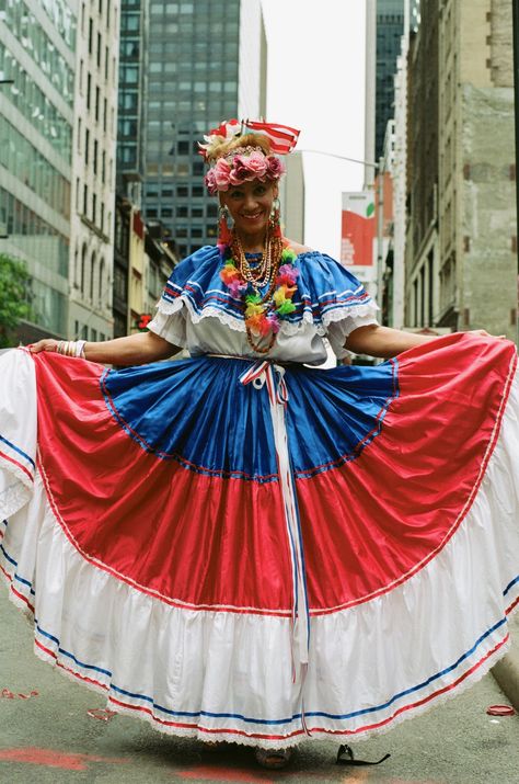 Puerto Rican Outfits Style, Traditional Puerto Rican Dress, Puerto Rican Outfits, Traditional Puerto Rican Clothing, Puerto Rican Clothing, Puerto Rican Parade, Puerto Rican Festival, Puerto Rico Clothing, Miss Universe National Costume