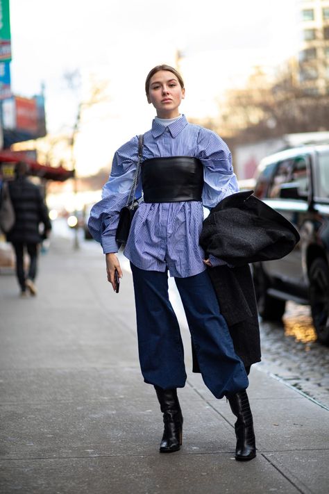 New York Fashion Week Street Style, Nyfw Street Style, Looks Street Style, Street Style Paris, Autumn Street Style, Outfit Look, Street Style Inspiration, Mode Inspo, Fashion Week Street Style