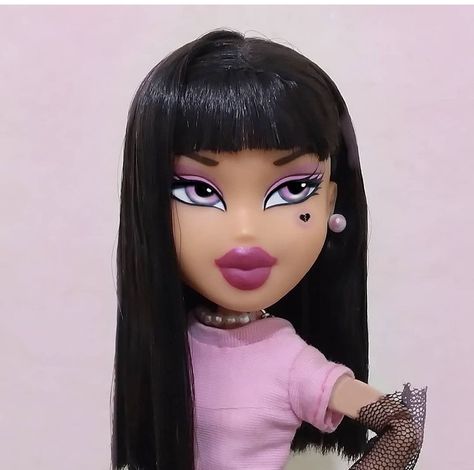 Cartoon Characters With Bangs, Bratz Party, Bratz Fashion, Baby Bangs, Indian Tattoo, Bratz Doll, Simplistic Tattoos, Cartoon Profile Pics, Girls Dream