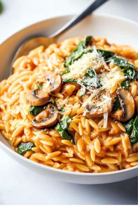 Mushroom Orzo - Insanely Good Easy Dinner Recipes Orzo, Mushroom And Orzo Recipes, Fall Orzo Recipes, Orzo Mushroom Recipes, Mushroom Orzo Recipes, Creamy Orzo Recipes, Mushroom Side Dish, Creamy Orzo Pasta, Mushrooms Pasta